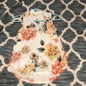 Super cute and soft sleeveless top